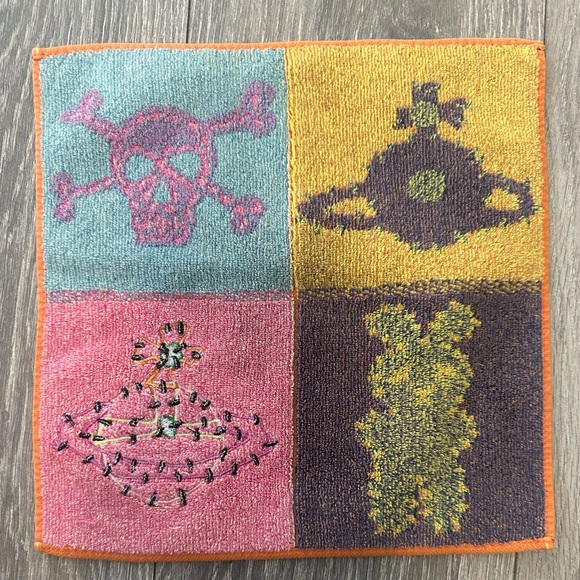 FREE FREE Vivienne Westwood Multicolor tea towel with a 400 purchase. 4 … - Picture 4 of 4